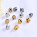 Perles cylindriques dorées 14K avec zircon bleu pavé et motifs floraux évidés - Or 18k (8mm) / Zircone Bleu