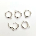 Cinq dormeuses rondes argentées avec petits anneaux pour la création de bijoux DIY - Argent