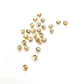 Vue macro de rivets à tête de champignon plaqués or 14K pour bijoux DIY et perles - Style Plein / Argent