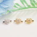 Détail macro de breloques cœur plaqué or 14K avec zircons cubiques pour bijoux DIY - Or 14k Couleur Préservée / Style 4 Coeur Pavé