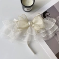 Eleganter weißer Spitzenhalsband für Haustiere mit Herzperle und Strass-Schleife - S / Weiß
