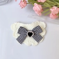 Collare per animali in maglia crema con fiocco a quadri nero e cuore di strass - Taglia Unica / Bianco