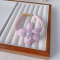 Handgefertigtes rosa Stoffblumen-Haustierhalsband mit Perle und Strasssteinen - Rosa Blumen / XS (15-20cm)