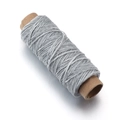 Graues 150D gewachstes Polyestergarn auf Rolle für Lederarbeiten und DIY Schmuckherstellung - 1mm (50 Yards/Stück) / Hellgrau