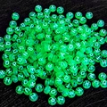Perles alphabet en acrylique vert fluorescent avec lettres blanches pour bijoux DIY - 7x4x1.8mm (100 Pièces/Paquet) / Vert clair