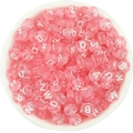 Perles alphabet rondes plates en acrylique rose avec lettres blanches pour bijoux DIY - 7x4x1.8mm (100 Pièces/Paquet) / Rose Clair