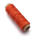 150D orangefarbener gewachster Polyester-Flachfaden auf Kraftpapierrolle für Leder - 1mm (50 Yards/Stück) / Orangerot