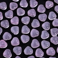 Detailansicht rosa herzförmiger Glasperlen mit Farbverlauf für DIY-Schmuckherstellung - 8mm (50 Stück) / Rosa