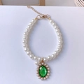 Elegant pet necklace with imitation pearls and large emerald green gemstone pendant - XS / Emerald Green