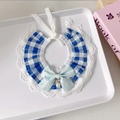 Bandana per animali a quadri blu con pizzo, fiocco a pois e ciondolo con perla - Taglia S / Blu