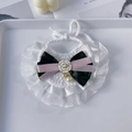 Eleganter Spitzenkragen für Katzen mit Kamelienblüte und Perlenanhänger - Einheitsgröße / Rosa Band Weiße Kamelie
