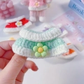 Handgebreide mintgroene poppenjurk met bloem voor 15cm sleutelhanger pop kleding - Geschikt voor 10-15cm / Smaragdgroen