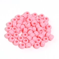 Gros plan de perles pony roses de 9x6mm en acrylique avec grands trous pour DIY - 200 Pièces/Paquet (9x6mm) / Rose