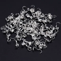 Dettaglio di terminali in metallo argento e schiacciatini per collane fai-da-te - 4mm / Argento