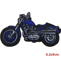 Toppa moto ricamata blu con cuciture bianche, misura 6.2x9cm per decorazioni fai-da-te - Silhouette Motocicletta Blu Nero (PE1109CT)