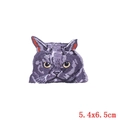 Graue und lila Britisch-Kurzhaar-Katzen-Stickerei mit gelben Augen und dichter Stickerei - Britisch Kurzhaar Lila Grau (PE1678CT)