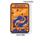 Pisces Sternzeichen Stickpatch mit orangefarbenem Hintergrund und blauer Stickerei - Fische Stil (PE3876CT)