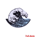 Embroidered Great Wave patch in blue and white, 7x5.6cm DIY iron-on applique for clothing - 7x5.6cm