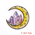 Mondsichel und Kristall Stickerei Aufnäher mit Himmelsmotiven für DIY T-Shirts - Heißklebeaufnäher / Mond und Kristall (PE6164CT)