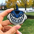 Parche bordado de tiburón de dibujos animados para decorar ropa hecha a mano - Estilo Tiburón de Dibujos Animados (PE5774CT)