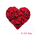 Gotischer Herz-Stickaufnäher mit Totenkopfmuster für Kleidung, Größe 8,7x7,9 cm - Rot-Schwarz Herz-Totenkopf-Muster (PE6647CT)
