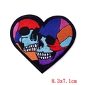 Écusson brodé artistique en forme de cœur avec deux crânes colorés 8,3x7,1 cm - Cœur de Crâne Multicolore (PE6588CT)