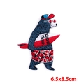 Geborduurde surfbeer patch voor DIY kleding, 6,5x8,5 cm cartoon strijkapplicatie - Cartoon Surfende Beer Stijl (PE6842CT)
