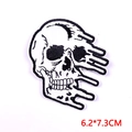 Parche bordado de calavera fundida estilo punk blanco y negro, 6,2x7,3 cm - Estilo Calavera Derretida (PE7020CT)