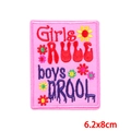 Detailansicht des Girls Rule Stickaufnähers mit Blumenmuster in 6.2x8cm Größe - Slogan Blumen Rosa Stil (PE8969CT)