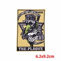 XIII The Plague Tarot Stickaufnäher mit Pestdoktor, Sense und Hut für DIY Kleidung - Der Pestdoktor Stil (PE9285CT)
