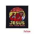 Detailansicht Jesus Stickerei-Aufnäher mit Jesus Has Your Back Schriftzug 7x7cm - Jesus Und Teufel Religiöser Stil (PE9740CT)