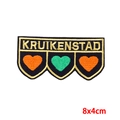 Bestickter Kruikenstad Aufnäher mit 8x4cm Größe und bunten Herzmotiven für Karneval - Pe9602ct