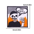 Écusson brodé Stay Positive avec crâne noir et flammes orange, patch carré de 6 cm - Flamme de crâne noir STAY POSITIVE (PE12511CT)