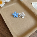 Elegant silver needle flower stud earrings with blue and white floral designs for women - Asymmetric Blue And White Five-Petal Flower Style (HE7406) / 1 Pair Pack / White Blue