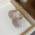 Elegant gold starfish and pearlescent seashell drop earrings for a vintage ocean look. - Starfish and Shell Style (85) / Gold White