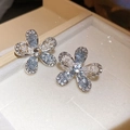 Vintage-style silver flower stud earrings with light blue zircons and elegant pearls - Five-Petal Flower Artificial Pearl Stud Style (79#) / Silver-Blue