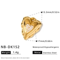 Elegante ciondolo a cuore in acciaio inossidabile dorato con dettagli in perle bianche - Ciondolo a Cuore con Bordo Ondulato in Rilievo e Perle Artificiali Incrustate (NB-DK152) / Oro 18K / 1 Pezzo (13,3x17 mm) / Oro