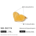 Ciondolo a cuore in acciaio inossidabile dorato testurizzato con dettagli di misura - Ciondolo a Cuore con Trama a Nido d'Ape (NB-DK174) / Oro 18K / 1 Pezzo (15,4 x 11,2 mm) / Oro