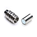 Dettaglio della chiusura magnetica in acciaio inossidabile lucido per gioielli fai da te - Texture a pieghe / 5mm