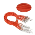 Detalle de collares de cordón encerado naranja con cierre de mosquetón y cadena de extensión - Naranja