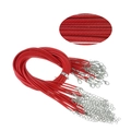 Detalle del collar de cordón encerado rojo con cierre de langosta plateado y extensión - Rojo