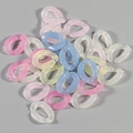 Primer plano de eslabones de cadena acrílicos de colores para crear joyas de bricolaje - L23mm A16.5mm D5mm 50Pzas / Colores Mezclados Caramelo