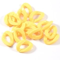 Eslabones abiertos de acrílico amarillo limón para creación de joyas DIY y cadenas - L23mm A16.5mm D5mm 50Pzas / Amarillo