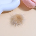 Hellbeige Nerz-Bommel-Accessoire für handgefertigten Schmuck und DIY Basteldekoration - Braun