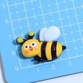 Niedliche gelbe Harz-Biene mit schwarzen Streifen und Flügeln für DIY-Bastelarbeiten - Bienenform