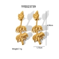 Detail of gold-plated stainless steel banana earrings showing dimensions and weight. - Banana Shape Stud Earrings (YYE023739)