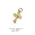 Makro-Detail eines 10x17mm Gold-Kreuzanhängers mit Zirkonia-Inlay und Kupfer-Basis - Einfacher Pavé Kreuz Stil (6#)