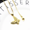 Elegante vergulde vlinderhanger ketting met textuur afwerking en een box-schakel - Vlinder Textuur Hanger Halsketting (12)