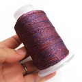 Carrete de hilo trenzado metálico multicolor rojo, azul y oro para joyería DIY - Mezcla Rojo Azul Oro