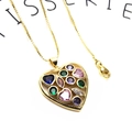 Goldene Herz-Halskette mit bunten Edelsteinen an einer minimalistischen Box-Kette - Mehrfarbige Zirkonia-Herz-Halskette mit Box-Kette